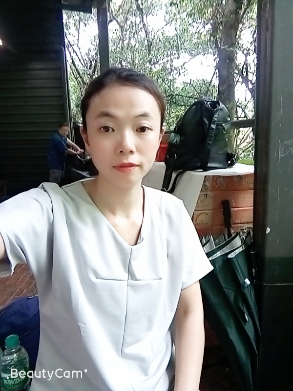 vivi的第一张照片--石家庄相亲服务中心